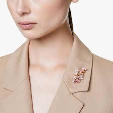 Swarovski Gema brooch Crystal pearl, Mixed cuts, Flower, Pink, Gold-tone plated 5688478